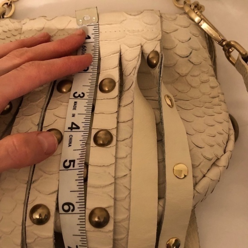 Furla embossed leather hanging grommets crossbody - Picture 10 of 11